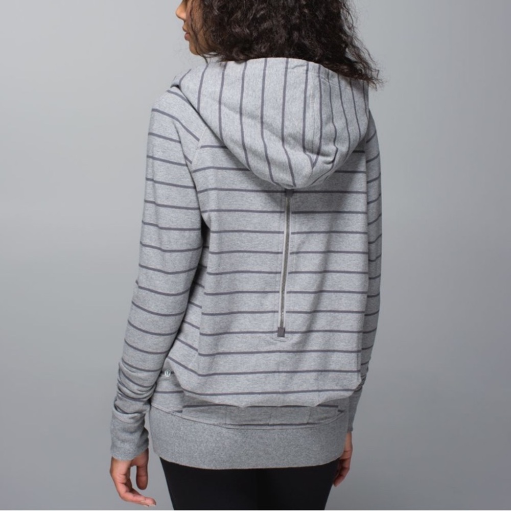 Lululemon 🍋 Gray Striped Hoodie - Picture 3 of 11